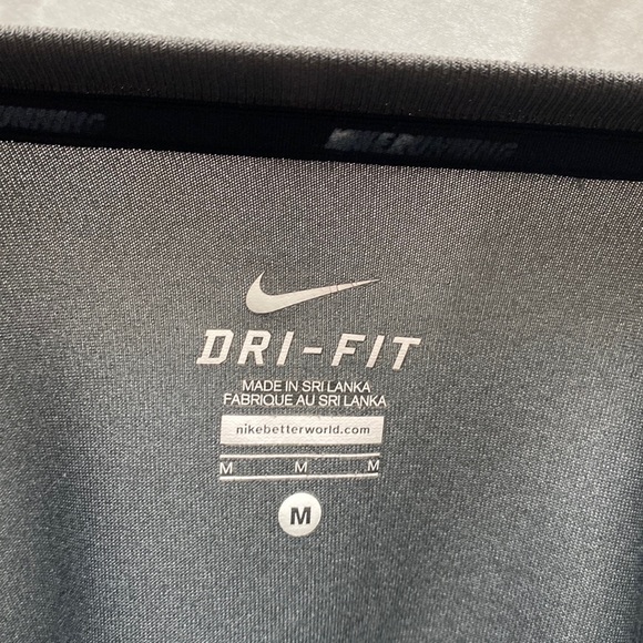 Men’s Nike Dri-Fit “RUN” blue and grey running t-shirt. Size medium. - Picture 5 of 9